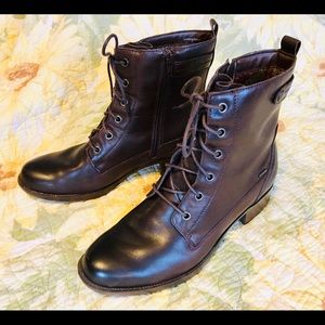 Waterproof Lace Up Leather Ankle Boots